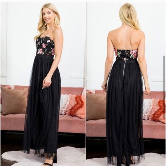 The Sang Women's Chiffon High Slit Strapless Maxi Dress in Black Floral - Picture 13 of 13